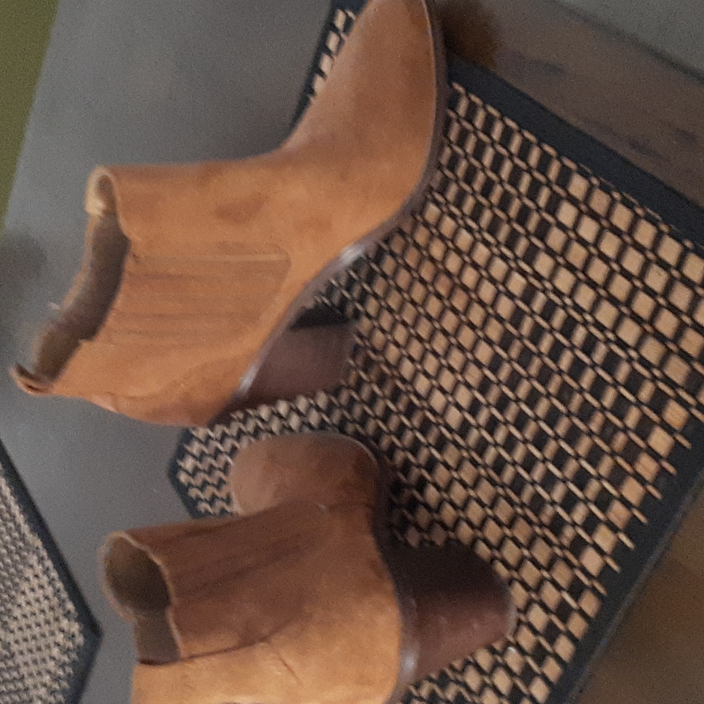 Ankle boots